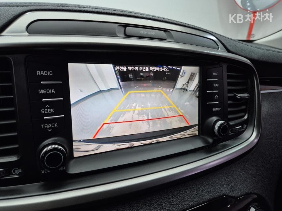 Kia The New (facelift) Sorento2.0 Diesel 2WD Prestige - 14