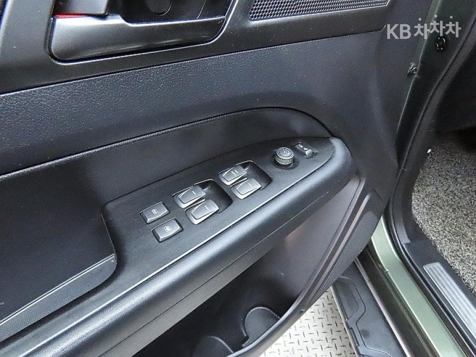 KG Mobility New Rexton Sports Khan2.2 AWD Noblesse - 13