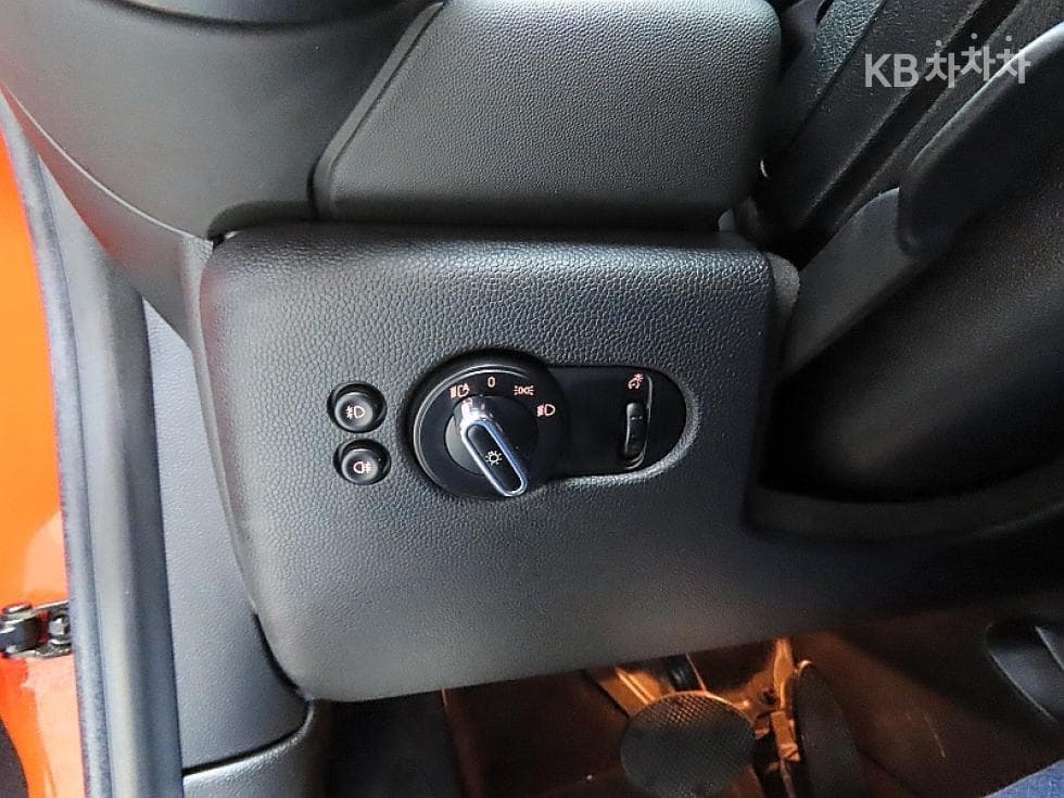 Mini Cooper 3도어S 2.0 하이트림 Standard - 12
