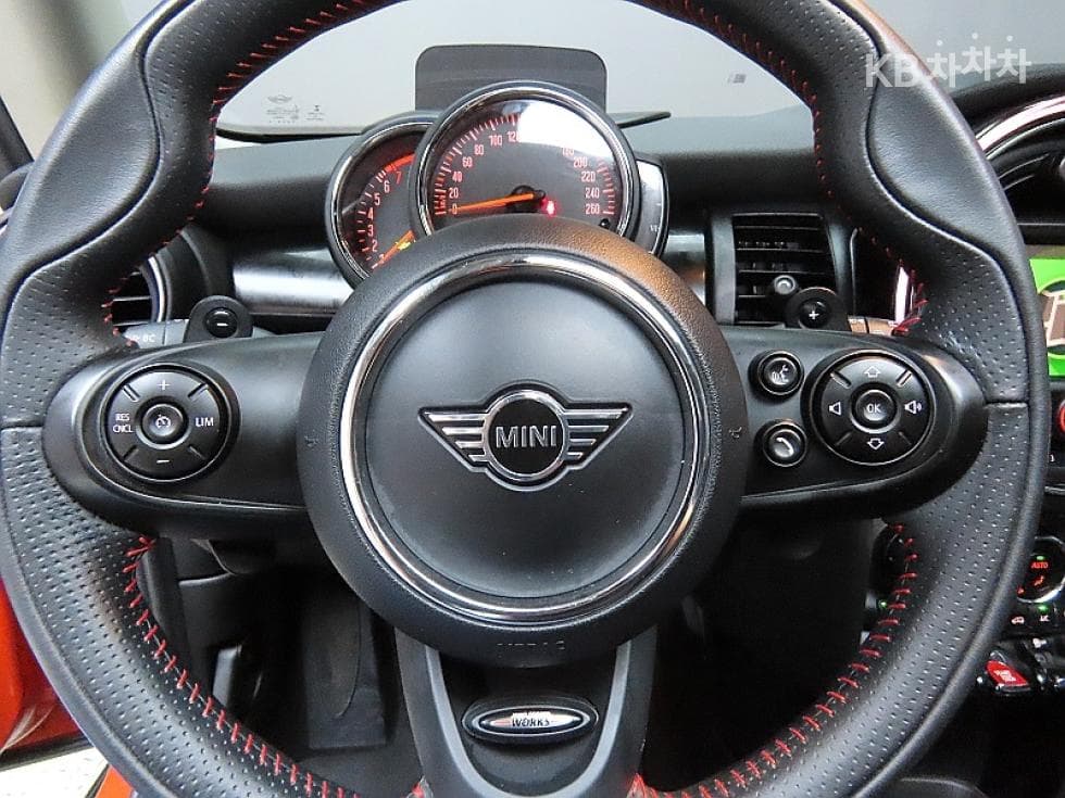 Mini Cooper 3도어S 2.0 하이트림 Standard - 18