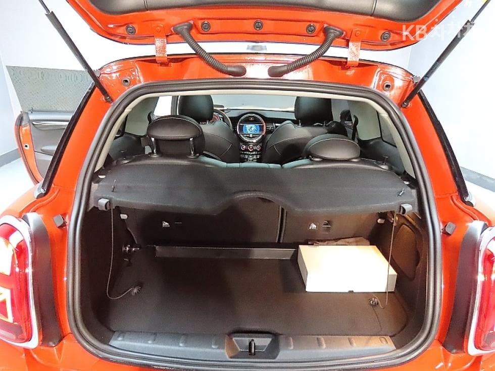 Mini Cooper 3도어S 2.0 하이트림 Standard - 19