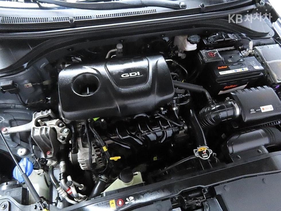 Hyundai Avante (Elantra)AD1.6 GDi Value Plus - 7