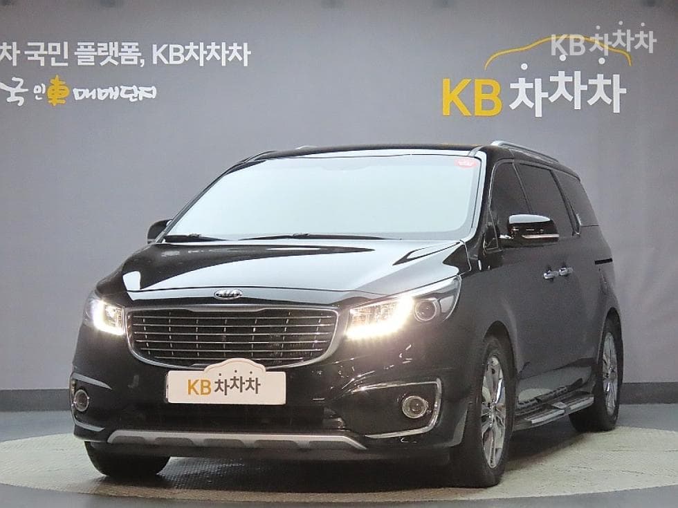 Kia All New Carnival 9-seater 2.2 Diesel Prestige - Image 1