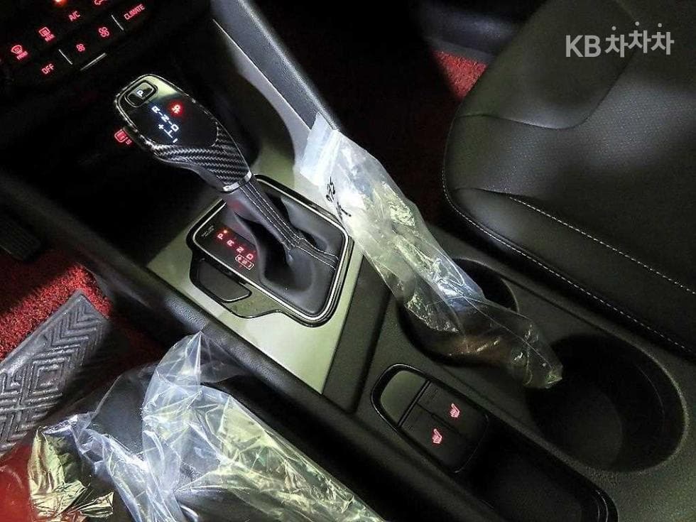 Киа The New (фейслифт) Ниро1.6 HEV Лукс - 12