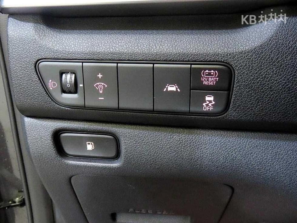 Киа The New (фейслифт) Ниро1.6 HEV Лукс - 14