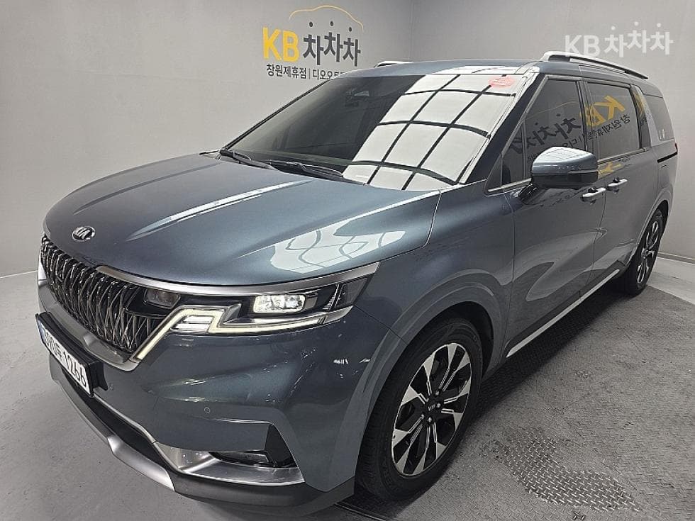 Kia Carnival 4th generationD2.2 9-seater Noblesse - 3