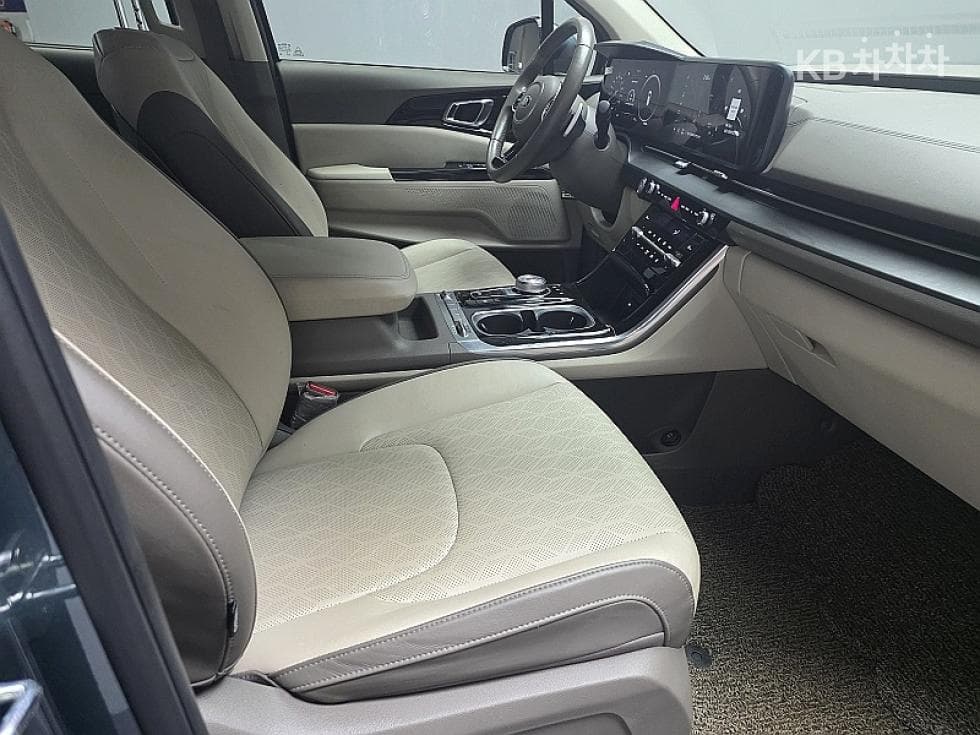 Kia Carnival 4th generationD2.2 9-seater Noblesse - 11