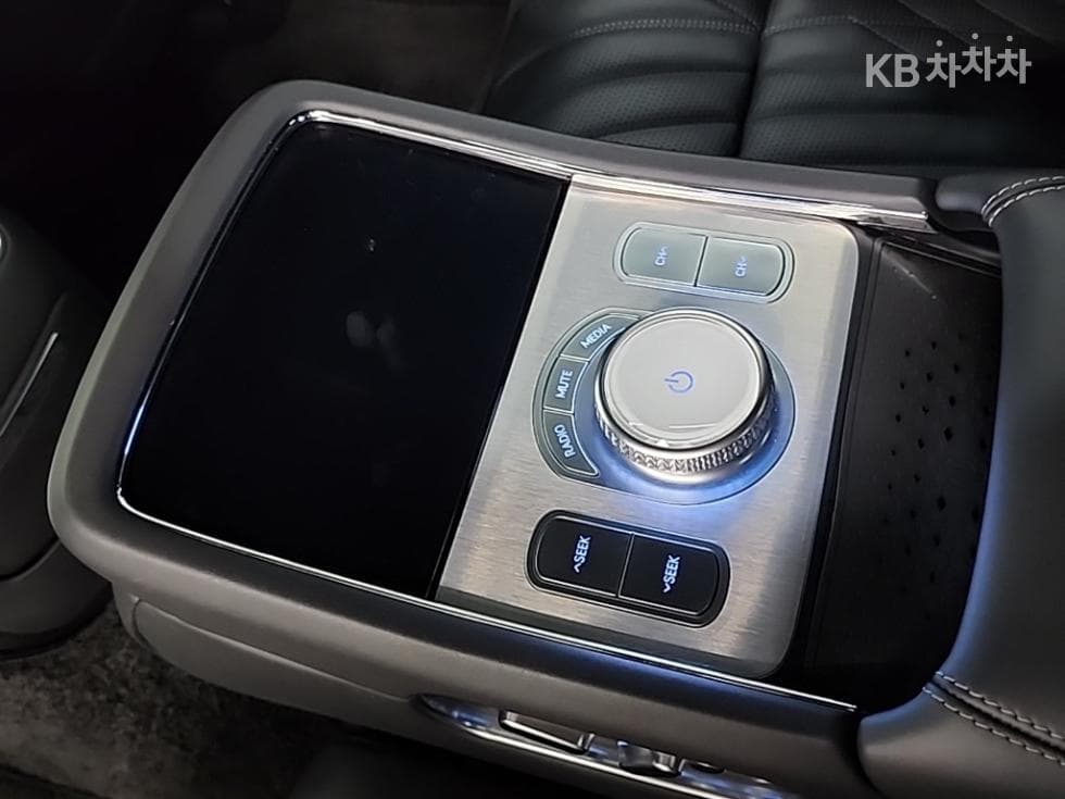 Дженезис G90(RS4)3.5T AWD Стандартен - 14