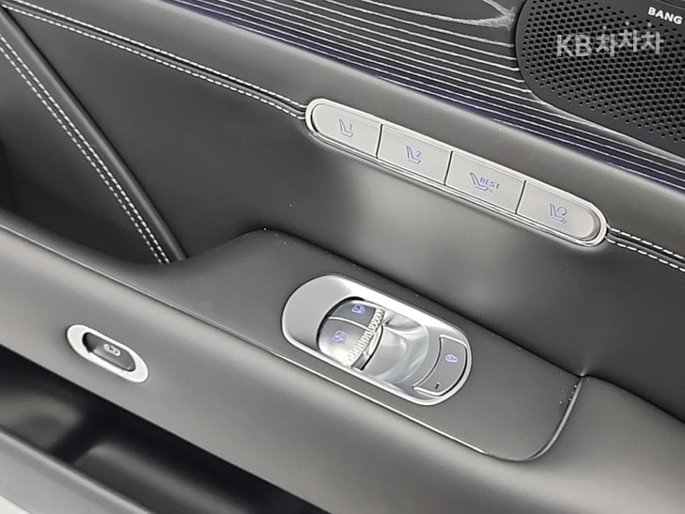 Дженезис G90(RS4)3.5T AWD Стандартен - 16