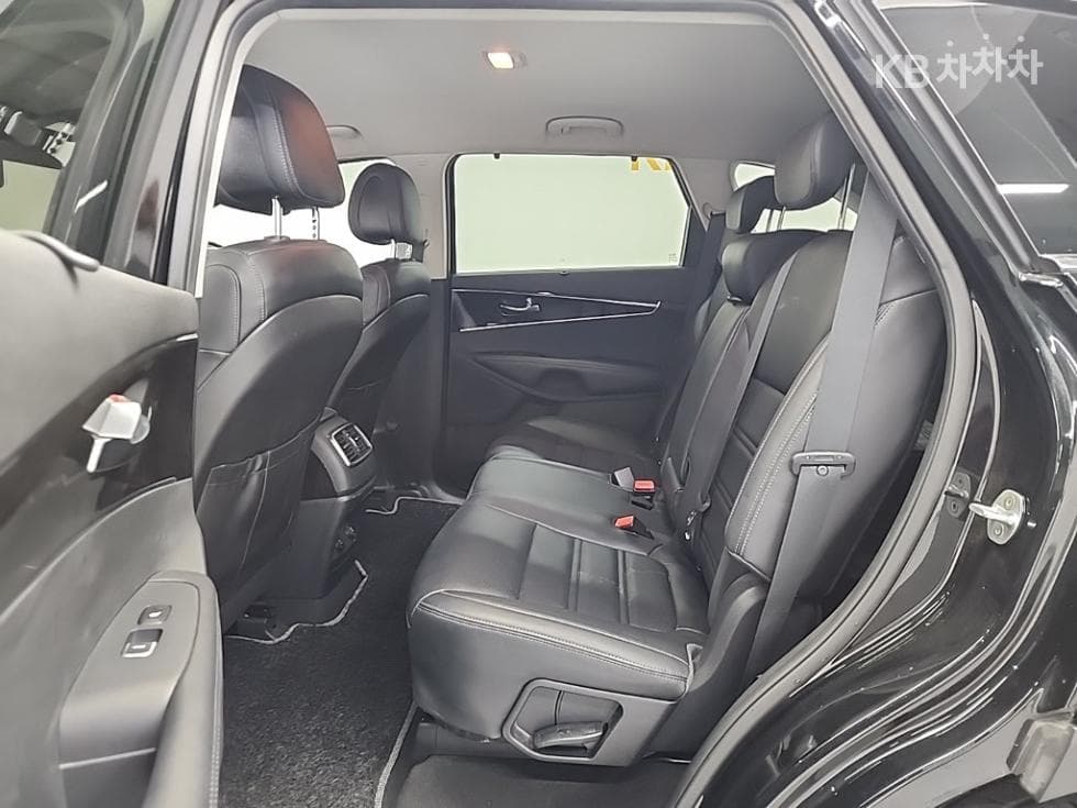 Kia All NewSorentoDiesel 2.0 2WD Prestige - 12