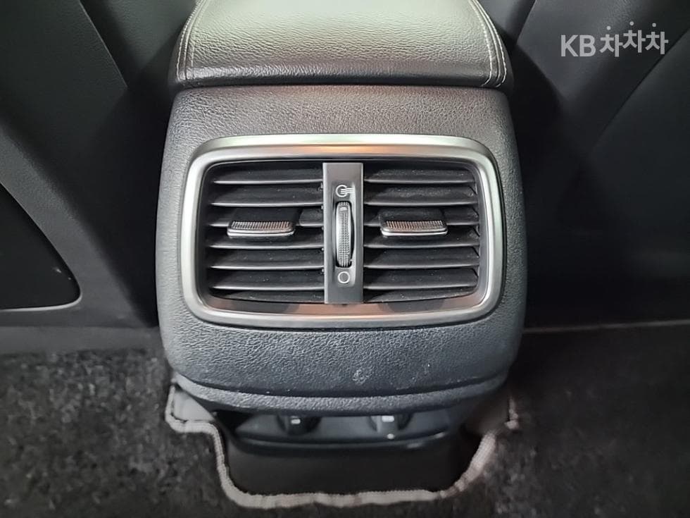 Kia All NewSorentoDiesel 2.0 2WD Prestige - 13