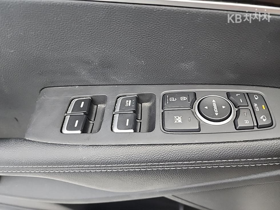 Kia All NewSorentoDiesel 2.0 2WD Prestige - 17
