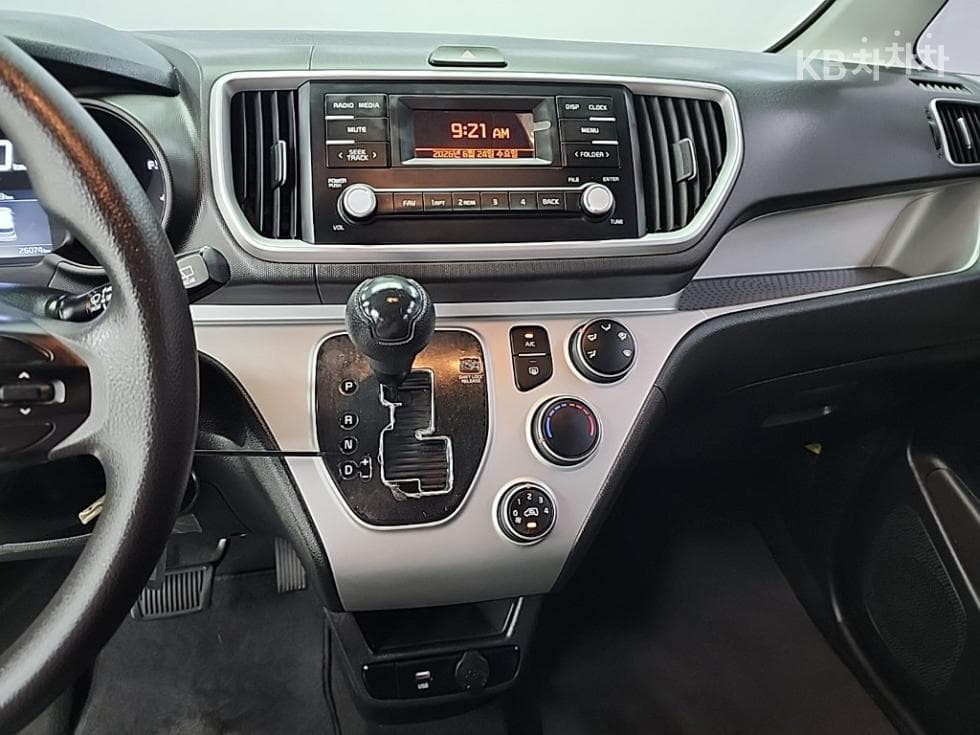 Kia The New (facelift) Ray (van) Van1.0 Gasoline Van 1Seater승 Prestige - 10