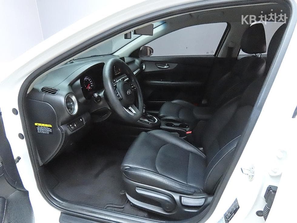 Kia All New K31.6 Gasoline Trendy - 10
