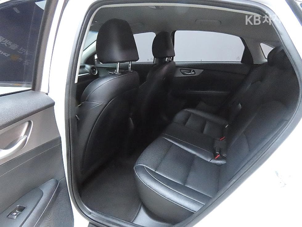 Kia All New K31.6 Gasoline Trendy - 11
