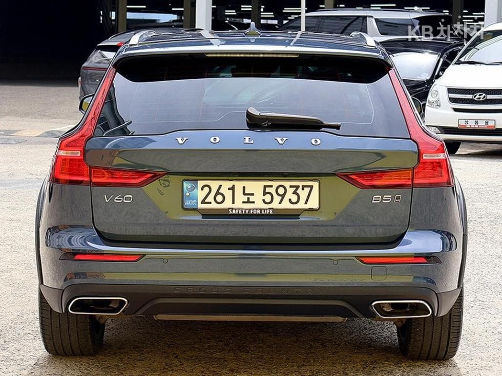 Volvo V60 CC(Второ поколение)B5 AWD Pro - 3