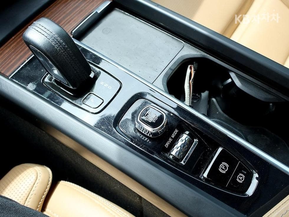 Volvo V60 CC(Второ поколение)B5 AWD Pro - 7