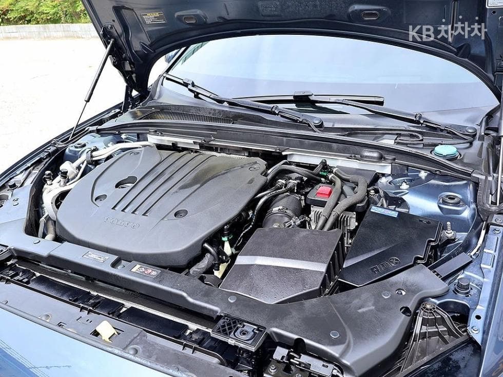 Volvo V60 CC(Второ поколение)B5 AWD Pro - 18