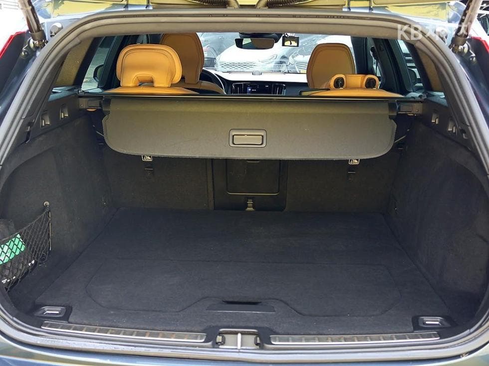 Volvo V60 CC(Второ поколение)B5 AWD Pro - 19