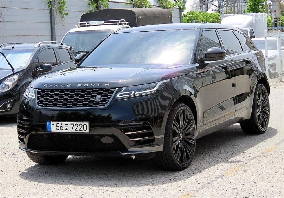 Land Rover Range Rover 벨라3.0 D300 R-Dynamic HSE - 2