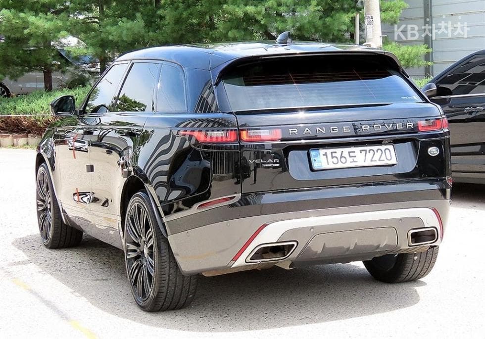 Land Rover Range Rover 벨라3.0 D300 R-Dynamic HSE - 3