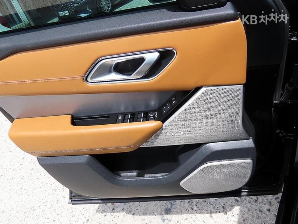 Land Rover Range Rover 벨라3.0 D300 R-Dynamic HSE - 11