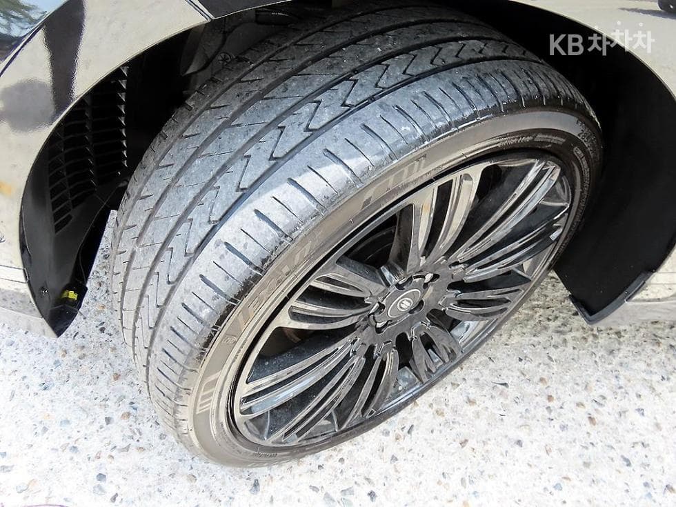 Land Rover Range Rover 벨라3.0 D300 R-Dynamic HSE - 20