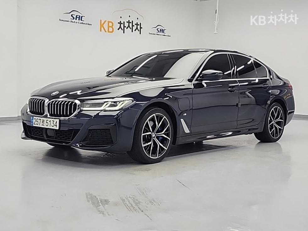 BMW 올Нов5 Серия (G30) 530e M Sport - Image 1