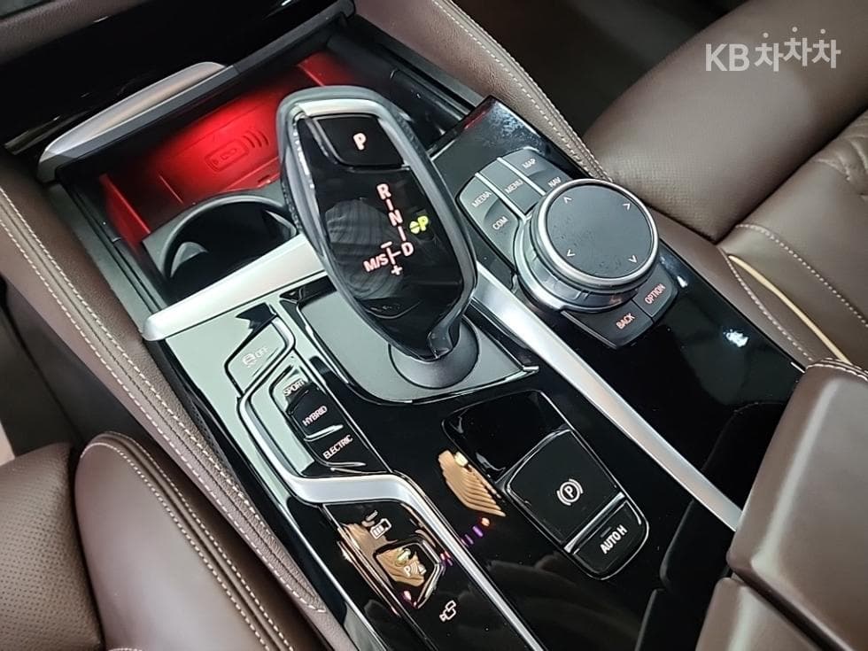 BMW 올Нов5 Серия (G30)530e M Sport - 8