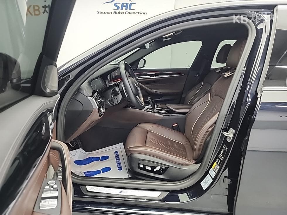 BMW 올Нов5 Серия (G30)530e M Sport - 11