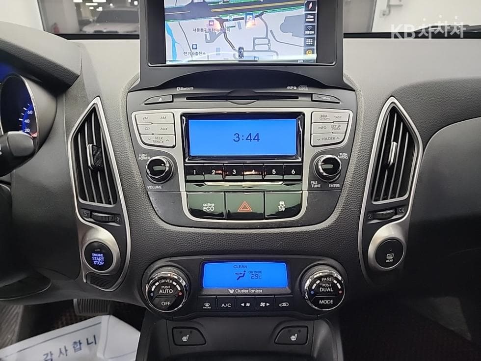 Хюндай ТуксонixДизел 2WD LX20 Лукс - 10
