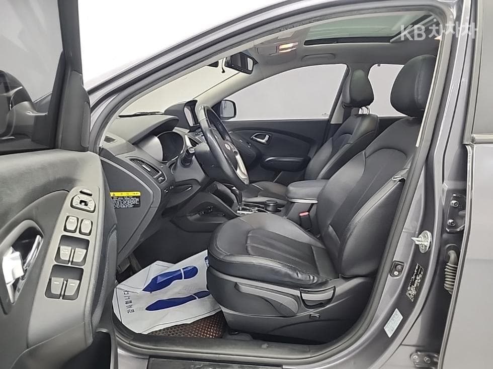 Хюндай ТуксонixДизел 2WD LX20 Лукс - 11