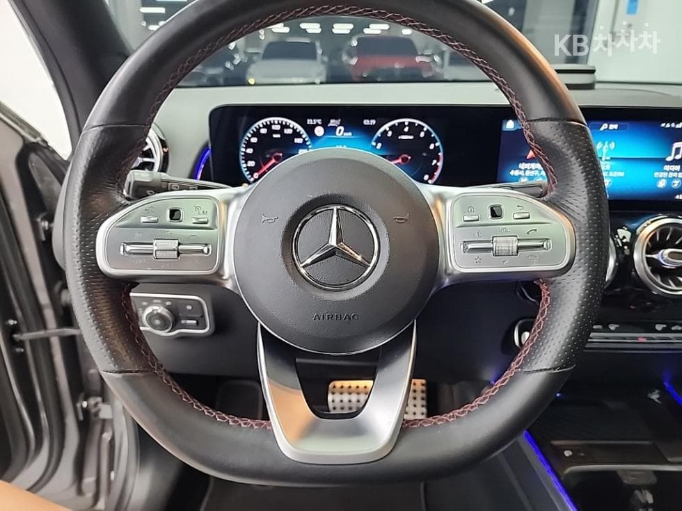 Mercedes-Benz GLB(X247)M-AMG GLB 35 4Matic - 9