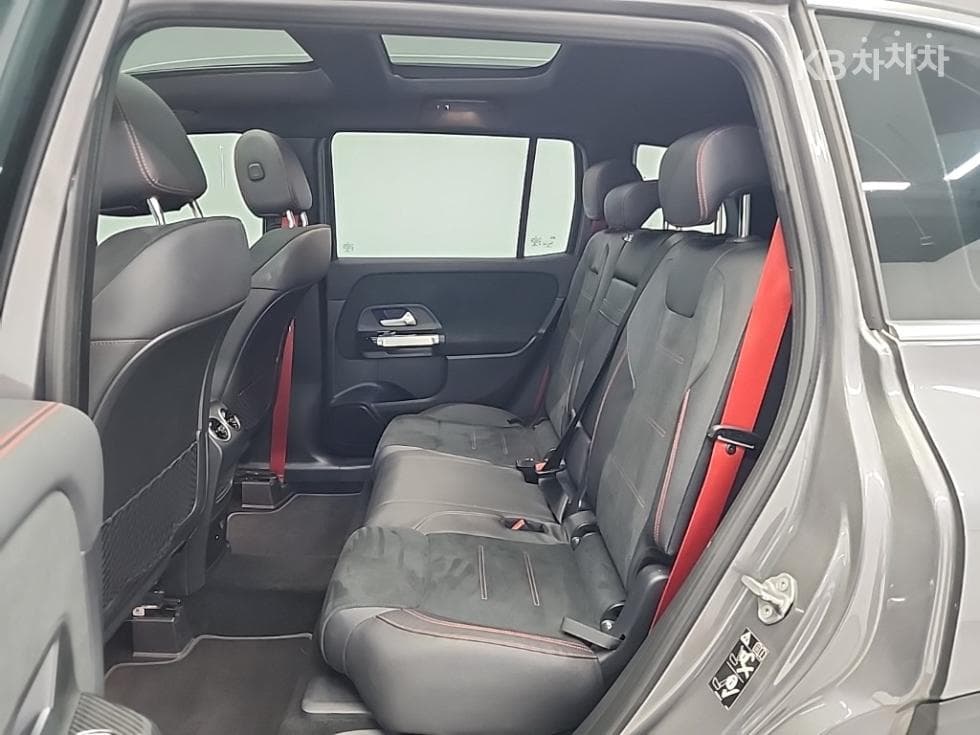 Mercedes-Benz GLB(X247)M-AMG GLB 35 4Matic - 12