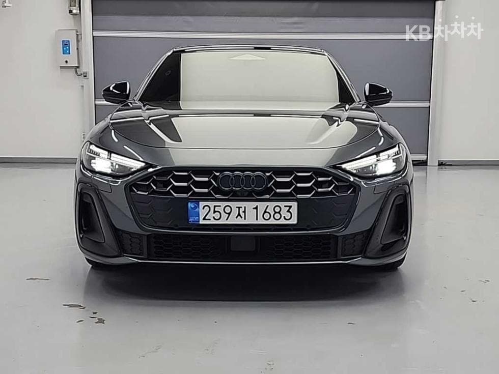 Ауди A5(8W6)40 TFSI Quattro Sportback Стандартен - 2