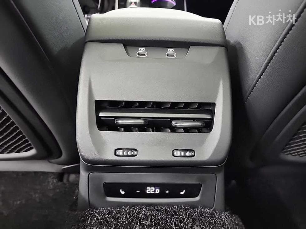 Ауди A5(8W6)40 TFSI Quattro Sportback Стандартен - 13