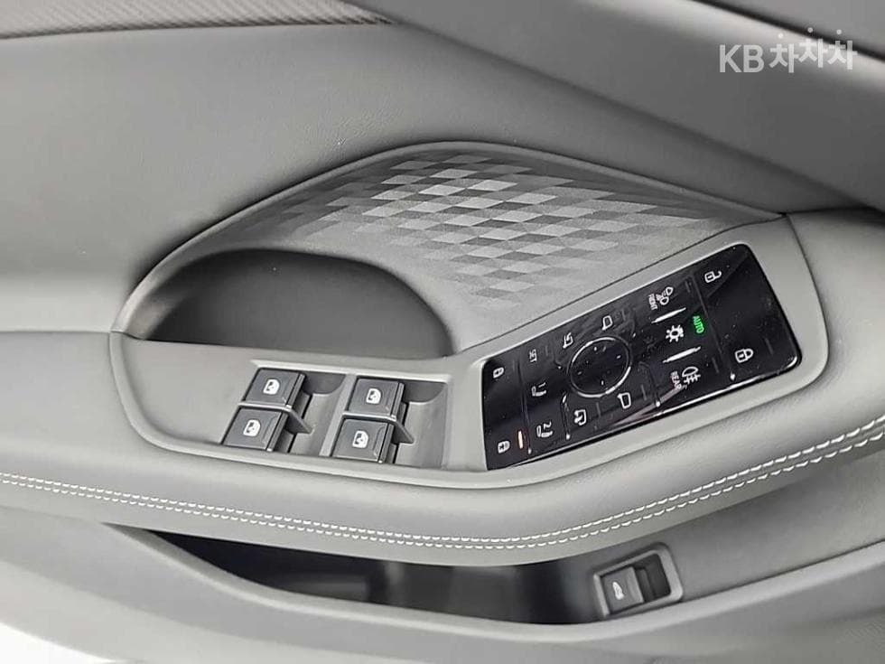 Ауди A5(8W6)40 TFSI Quattro Sportback Стандартен - 17