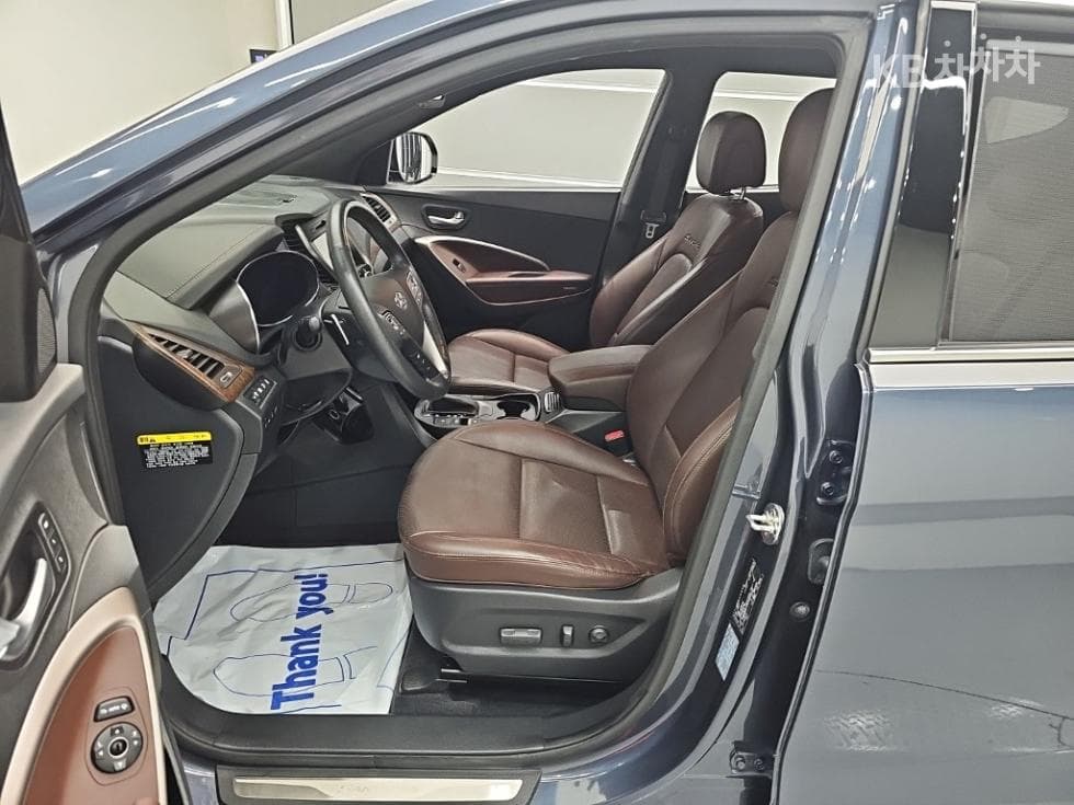 Hyundai Santa Fe The PrimeDiesel R2.2 2WD 5-seater 1 million Standard - 11