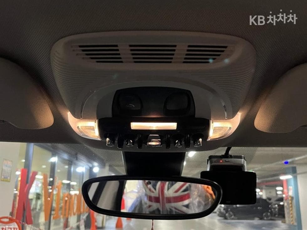 Мини Countryman (F60)1.5 Cooper Classic Стандартен - 11