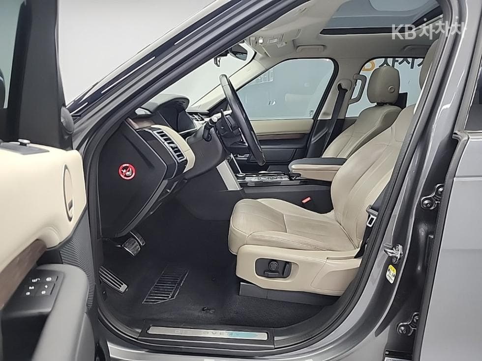Land Rover 디스커버리53.0 SD6 HSE - 11
