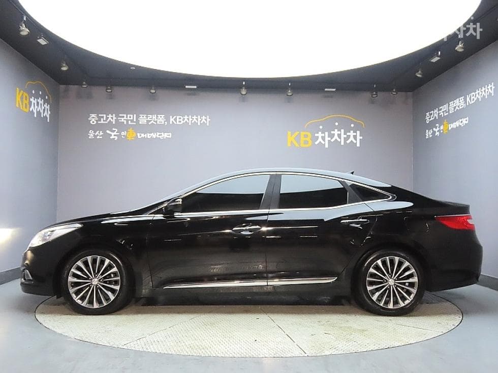 Hyundai Grandeur (Azera)HGHG300 Premium - 5