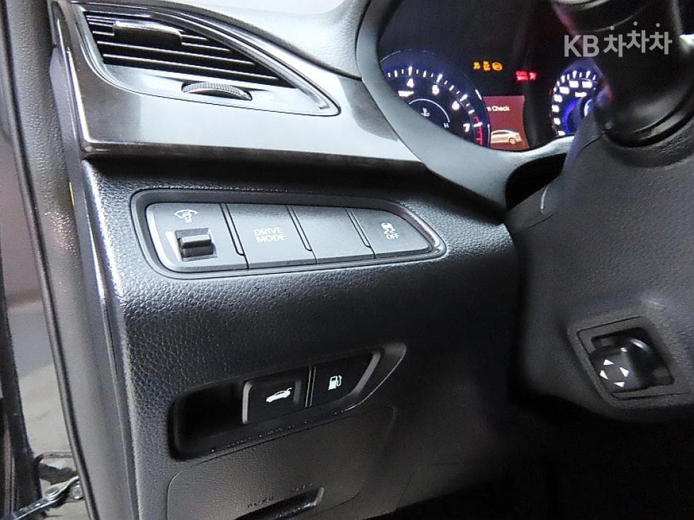 Hyundai Grandeur (Azera)HGHG300 Premium - 12