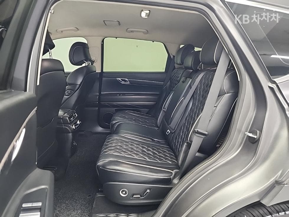 Genesis GV803.0 Diesel AWD - 12