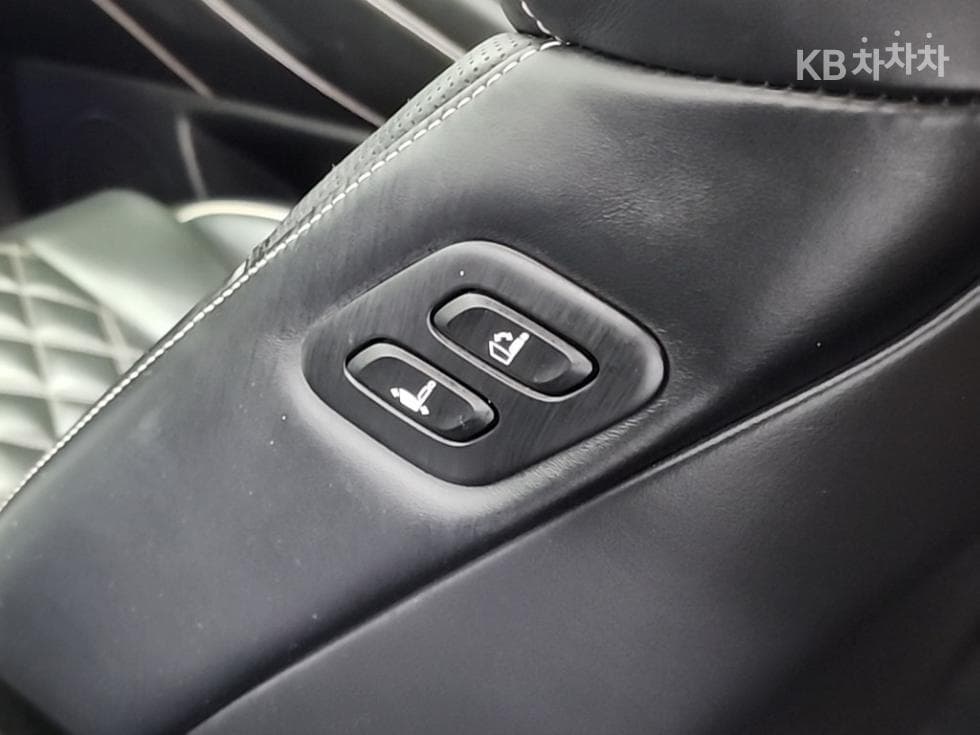 Genesis GV803.0 Diesel AWD - 13