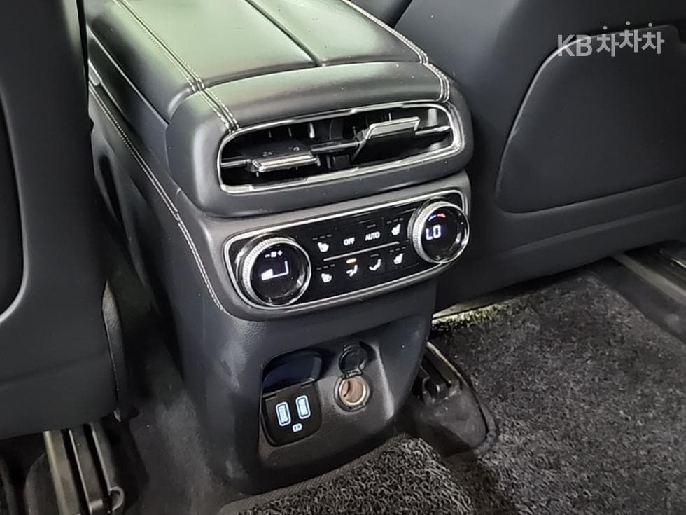 Genesis GV803.0 Diesel AWD - 14