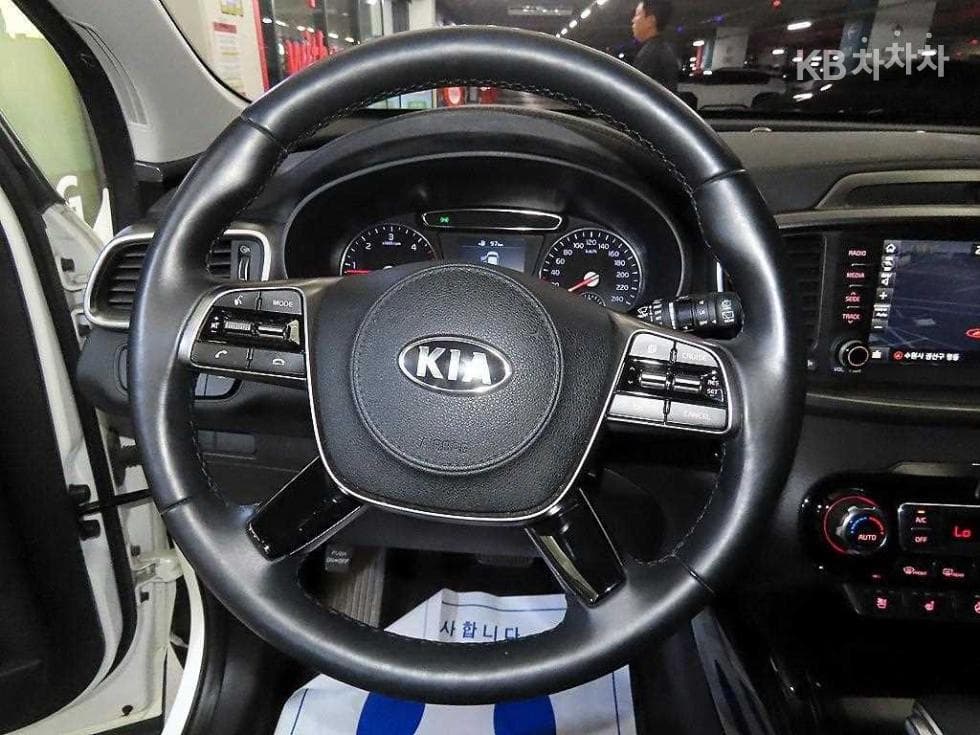 Киа The New (фейслифт) Sorento2.2 Дизел 2WD 넘버원 에디션 - 8