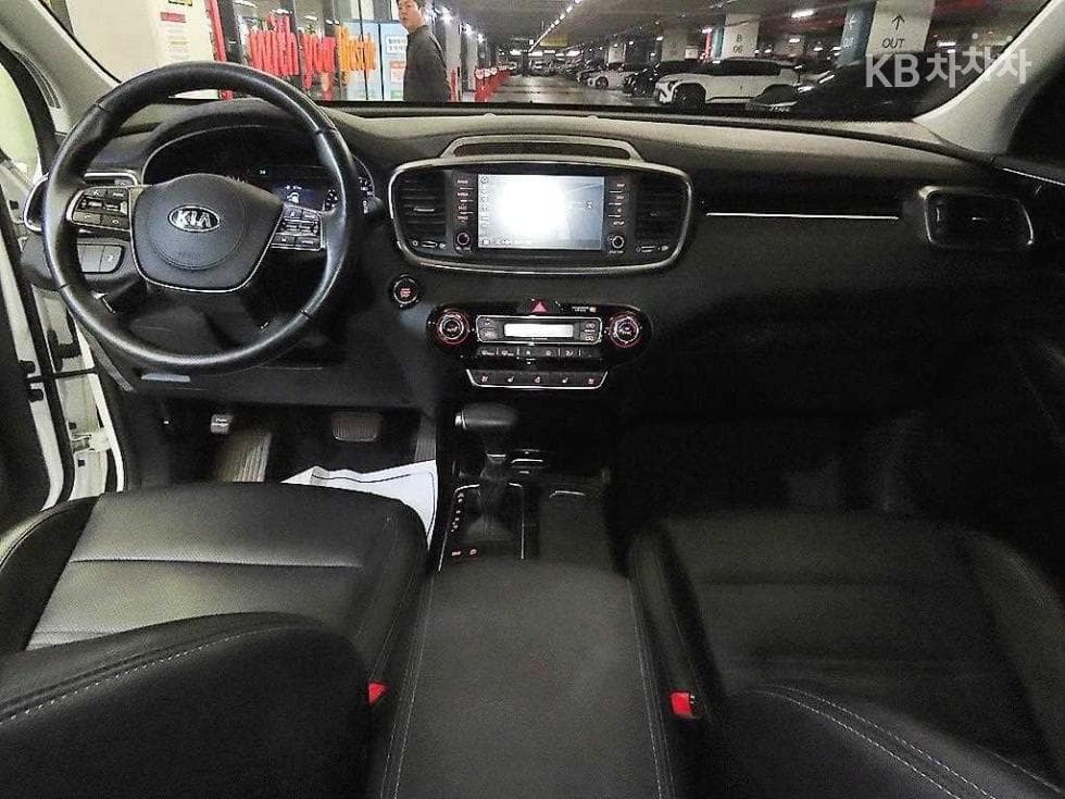 Киа The New (фейслифт) Sorento2.2 Дизел 2WD 넘버원 에디션 - 10