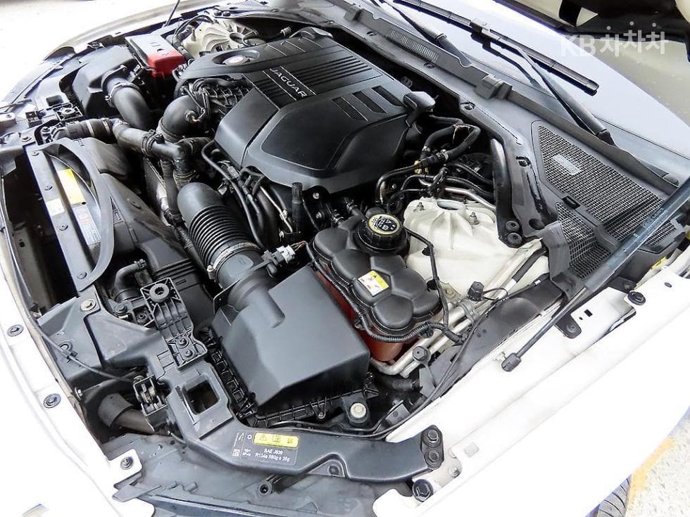 Jaguar All New XF3.0d V6 Turbo Portfolio - 19