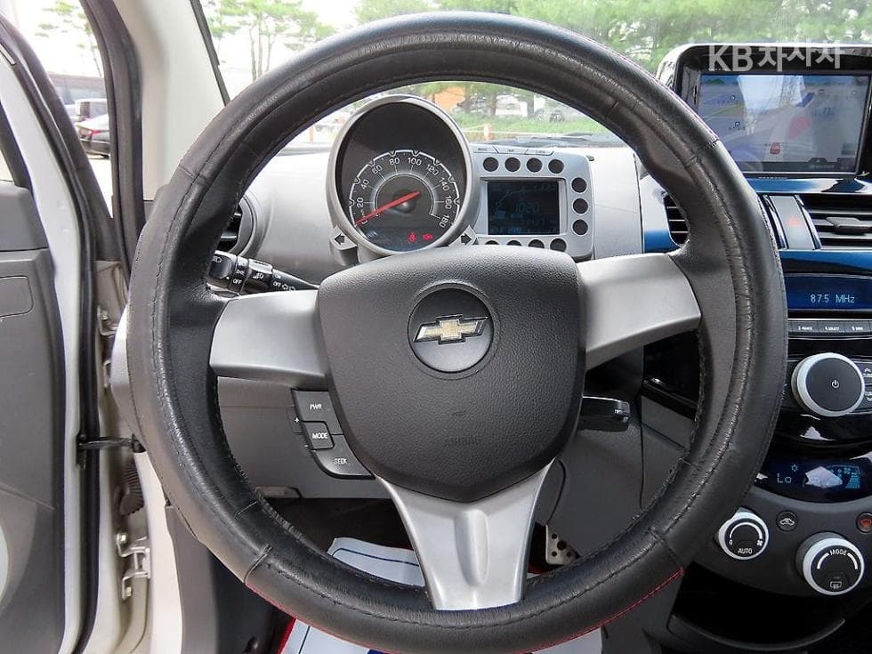 Джи Ем Корея Chevrolet СпаркLT Стандартен - 8