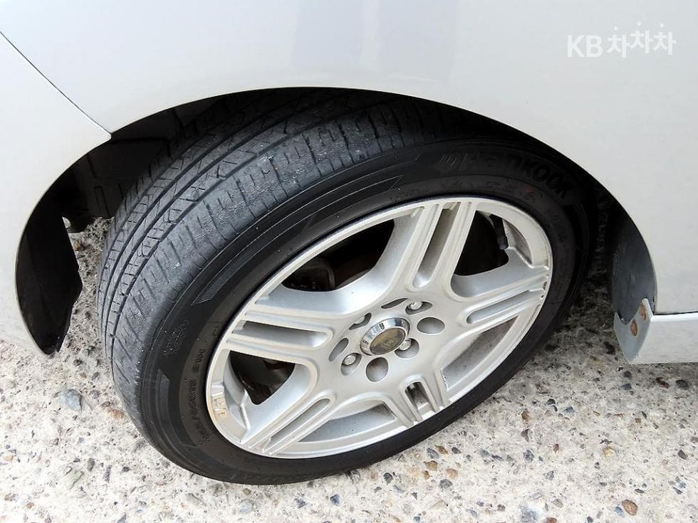 Джи Ем Корея Chevrolet СпаркLT Стандартен - 19